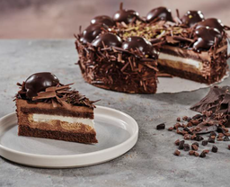 [Y100281] Siyah Profiterollğ Pasta 